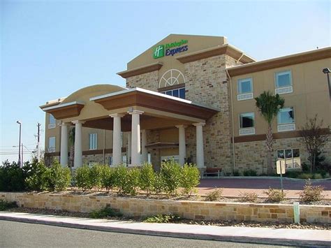 Holiday Inn Express & Suites Fredericksburg Hotel (Fredericksburg (TX ...