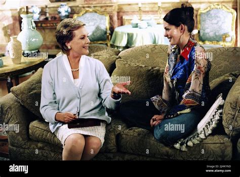 Anne Hathaway Princess Diaries Hi Res Stock Photography And Images Alamy