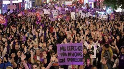 Agresión sexual Libertad para los seis detenidos por la violación en