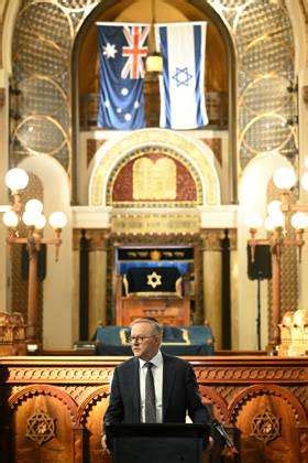 Australien Anthony Albanese Besucht Synagoge St Kilda Shule In