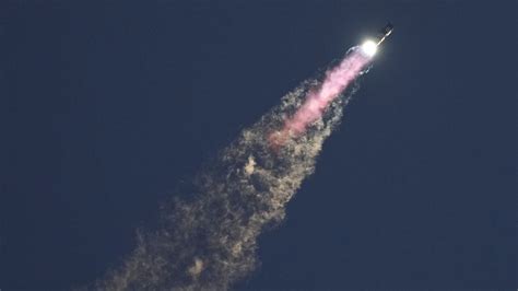 SpaceX makes history with fifth starship rocket launch | Sky News Australia