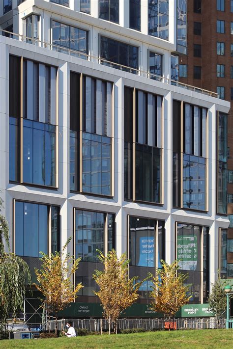 Brooklyn point s exterior work reaches final stages in downtown