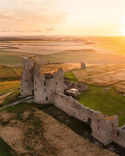 Craster to Dunstanburgh Castle Walk: is this Northumberland's best ...