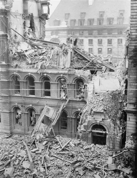 File:Bomb Damage in London 1939 - 1945 HU59005.jpg - Wikimedia Commons