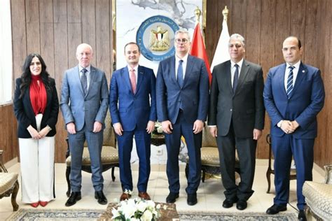 Apache Egypt Meets With Minister Of Petroleum And Mineral Resources