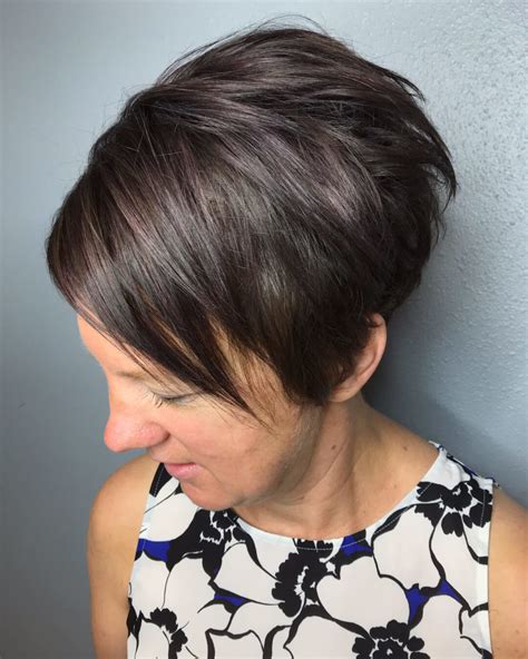 Top 60 Pixie Hairstyles For Women Over 50