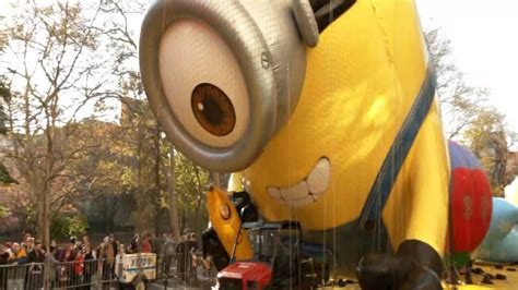 Watch Macy’s Thanksgiving Day Parade Balloons Being Inflated – NBC New York