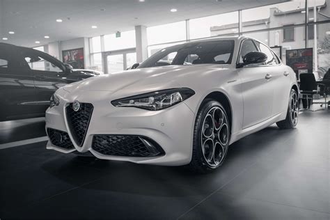 Alfa Romeo Giulia My Competizione Gme Km Q Samoch D