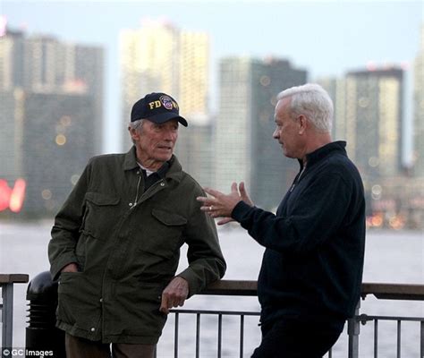 Sully 2016 (director-still filming) w/Tom Hanks﻿ - Clint Eastwood Photo (39818379) - Fanpop