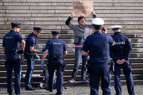 München Bisher 33 Klimaaktivisten in Polizei Gewahrsam