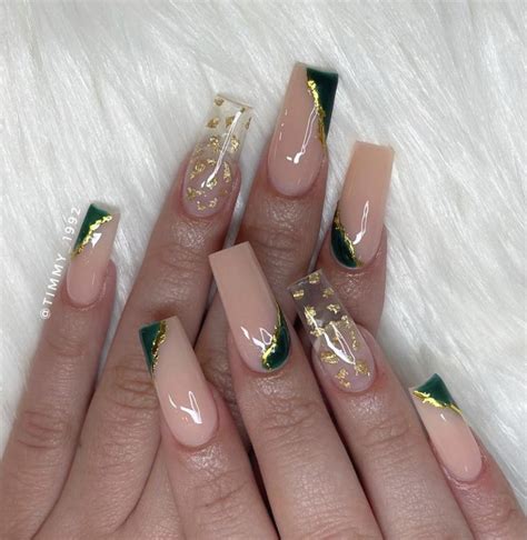 Pin On Nails Emerald Nails Green Acrylic Nails Gold Acrylic Nails