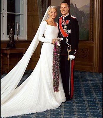 wedding: Norway Wedding Traditions