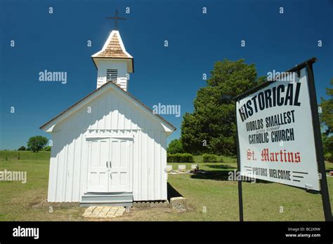 Worlds Smallest Church Hi Res Stock Photography And Images Alamy