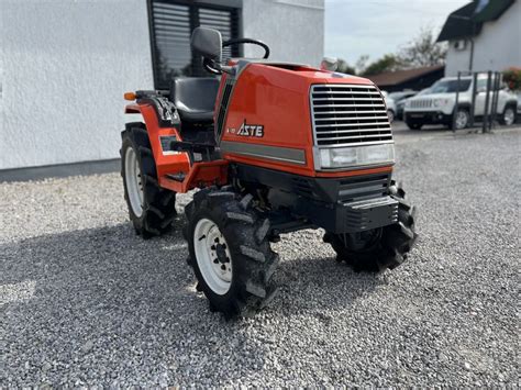 Traktor Kubota Aste A17 4x4