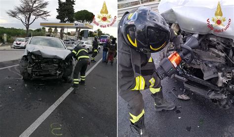 Frontale Tra Un Trattore E Un Auto Sulla Ss Un Uomo In Prognosi