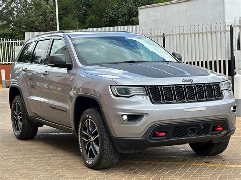 Jeep Grand Cherokee TRAILHAWK Kai Karo Khalif Kairo Car