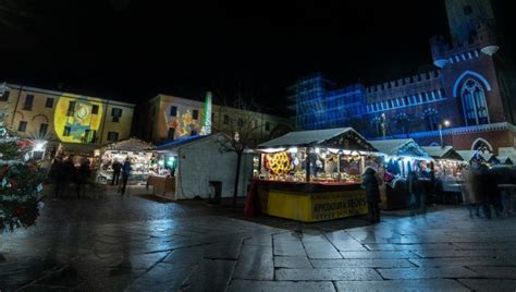 Al Via Il Mercatino Del Magico Paese Di Natale Ad Asti E Il Natale A