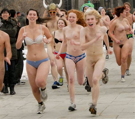 Public Nudity Project Polar Bear Run University Of Chicago Usa