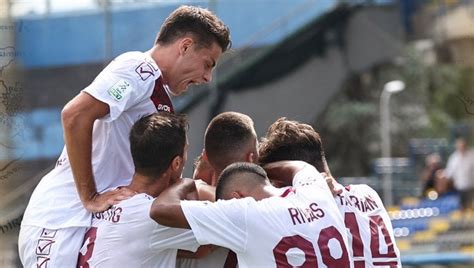 Serie B Reggina E Brescia Sempre Al Comando Bene Cagliari E Bari