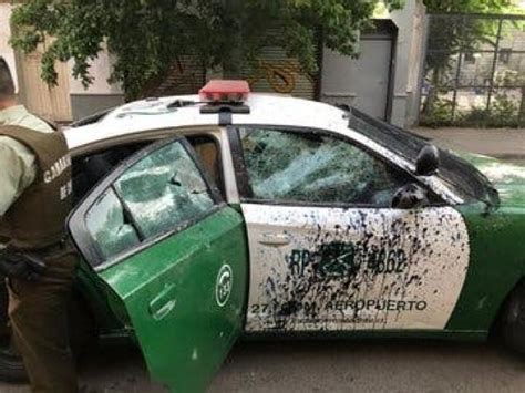 Patrulla De Carabineros Es Destruida En Recoleta