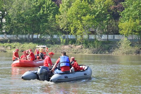 Rodzina rozpoznała ciało 22 latka wyłowione z Odry pod Brzegiem Nowa