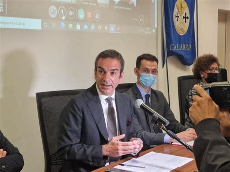 Calabria Il Presidente Occhiuto Presenta La Sua Giunta