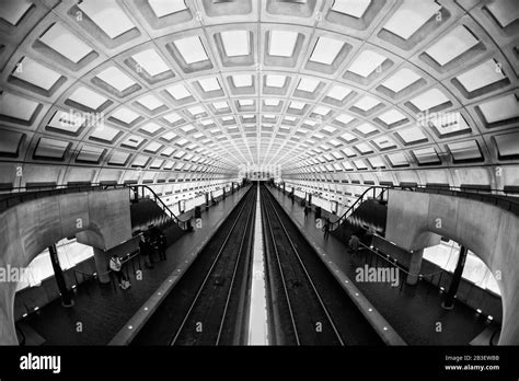 Dc Metro Empty Hi Res Stock Photography And Images Alamy