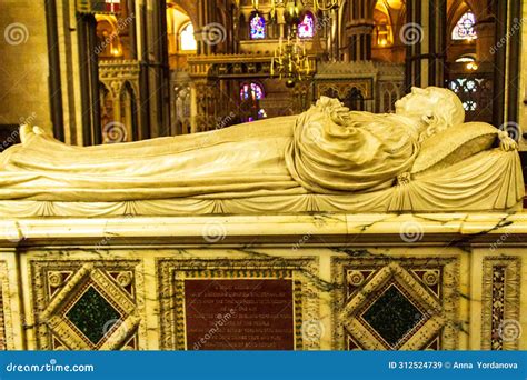 Interior Of Canterbury Cathedral Kent United Kingdom Editorial Stock