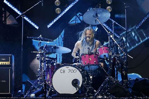 When Did Taylor Hawkins Join Foo Fighters Dave Grohl And Band Makes