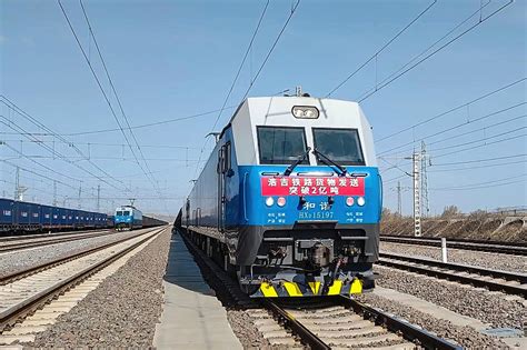 China Railway On Twitter Crnews The World S Longest Heavy Haul