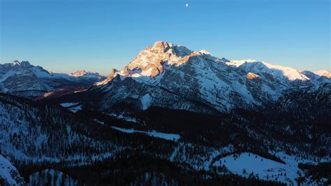 Monte Kristallo P Soluppg Ng I Vinter Antenn Se Sexen Dolomiterna