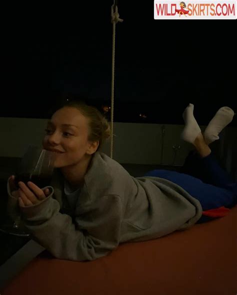 Ester Exposito Ester Exposito Esterexposito Nude OnlyFans Instagram Leaked Photo