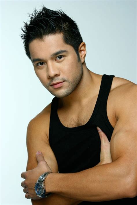 nra magazine: Victor Aliwalas - handsome Filipino actor