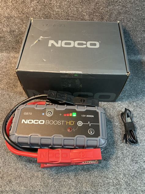 Noco Boost Hd Gb70 12v 2000a Lithium Battery Booster Jump Starter Pack 3615 Ebay