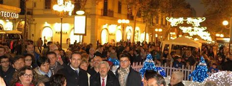 Accese Le Luminarie Al Vomero Alla Presenza Del Sindaco De Magistris