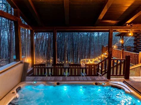 Best Cabins With Hot Tubs in Ohio for any budget in 2024