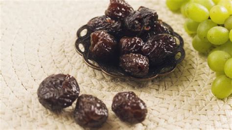 Prune juice benefits: 6 reasons why it is good for health | HealthShots