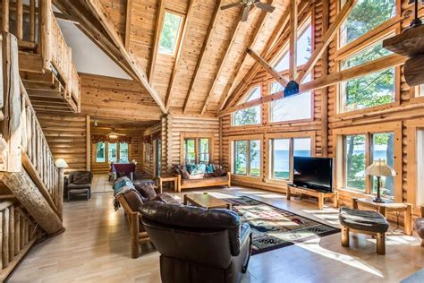 14 Gorgeous Luxury Cabins in Michigan - Domaine Daily