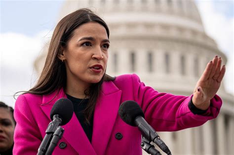 Aoc Faces Pushback After Christmas Post Comparing Palestinian Struggles