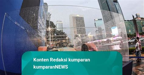 Foto Replika Mobil Formula E Dipamerkan Di Bundaran Hi Kumparan