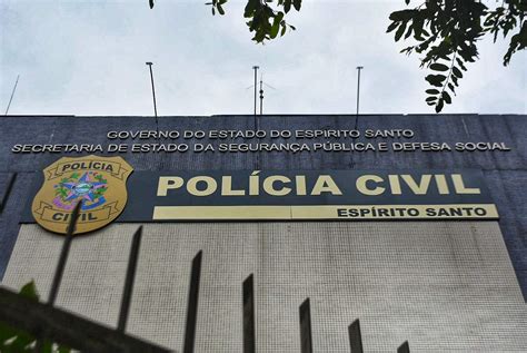 Jovem Morto Em Persegui O E Confronto A Pol Cia Em Vit Ria