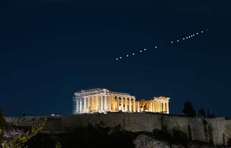 Les Satellites Starlink D Elon Musk Deviennent Visibles Dans Le Ciel De