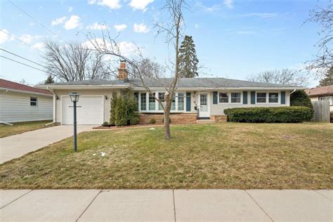 918 Taft Street Sun Prairie WI 53590 MLS 1971161 Properties SE