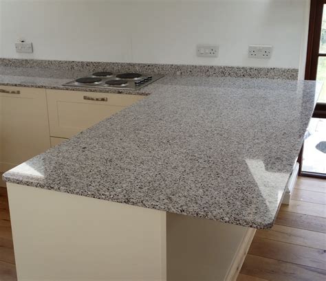 Silestone Stellar Snow