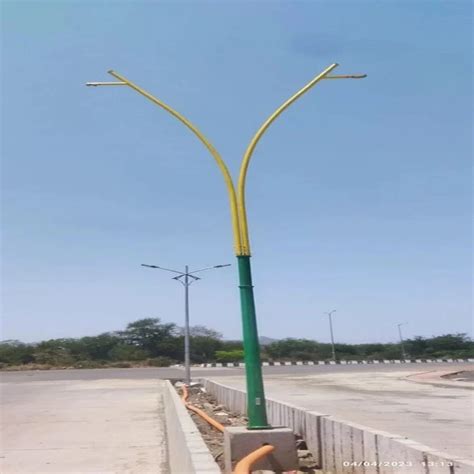 Mild Steel Dual Arm Decorative Lighting Pole Mtrs For Outdoor At Rs