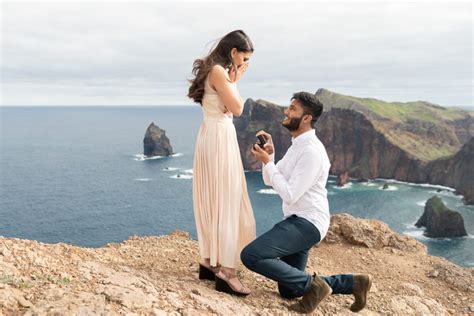 Photo Session Of Surprise Wedding Proposal In Madeira Shell Say Yes