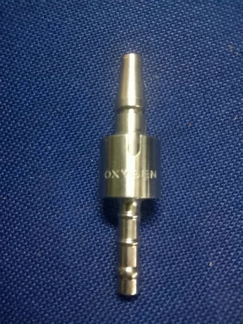 Stainless Steel BS 5682 1998 Oxygen Connector For Hospital At 200