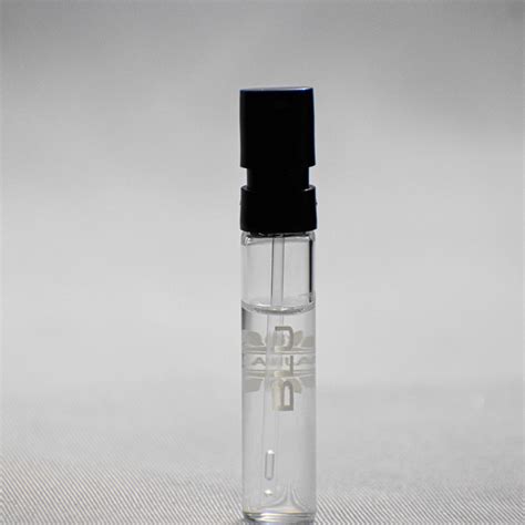 NICHE PERFUME SAMPLES | Intense Oud