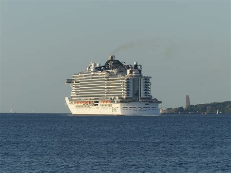 Msc Seaview Description Photos Position Cruise Deals