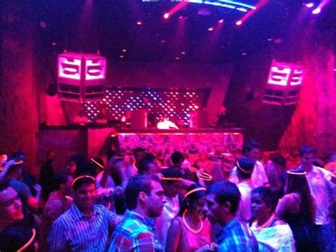 cerca abajo escalar hard rock punta cana discoteca Cordero Uva sanar